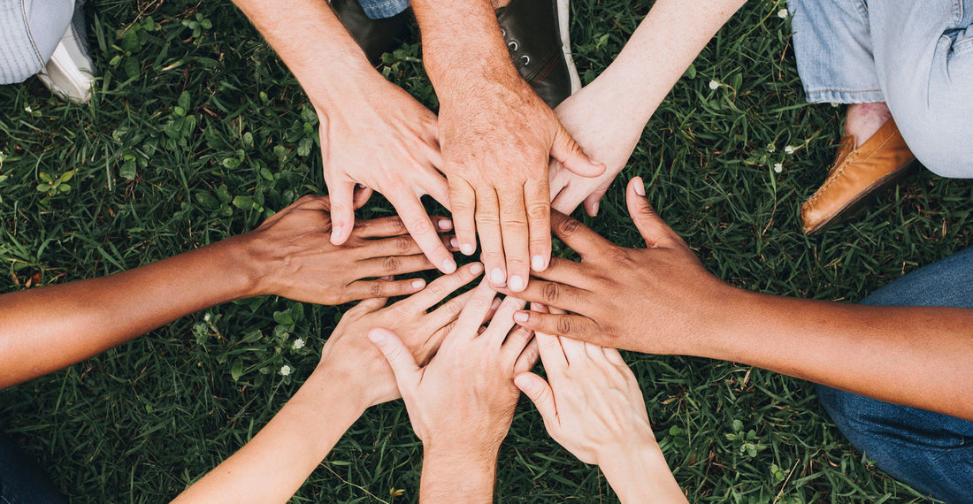7 Tips on How to Help Each Other